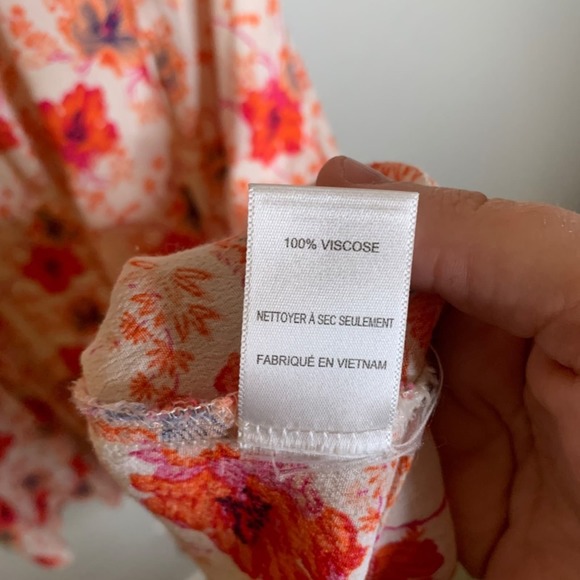ASTR The Label | Hibiscus Floral Short Sleeve Shift Dress Sz Medium 100% Viscose - Picture 7 of 8